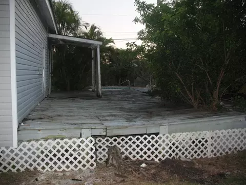 2546 Central Ave, Big Pine Key, FL 33043 photo 2