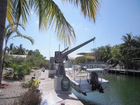246 Apache St, Tavernier, FL 33070 photo 15