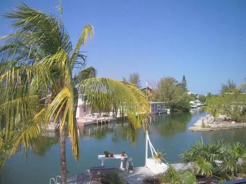 246 Apache St, Tavernier, FL 33070 photo 2