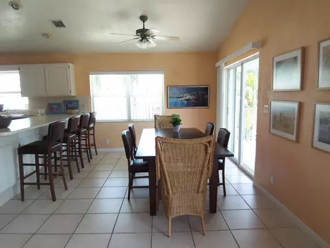 1221 Mockingbird Rd, Key Largo, FL 33037 photo 3