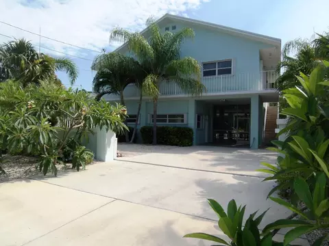 1221 Mockingbird Rd, Key Largo, FL 33037 photo 1