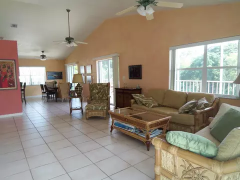 1221 Mockingbird Rd, Key Largo, FL 33037 photo 2