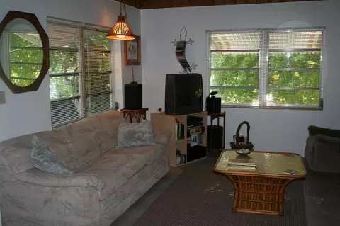 105 Parker Dr, Islamorada, FL 33036 photo 2