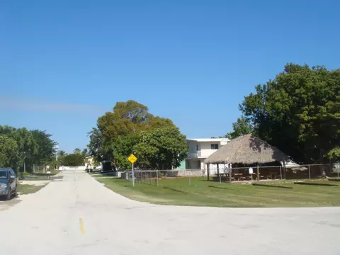 405 3rd St, Key Largo, FL 33037 photo 8