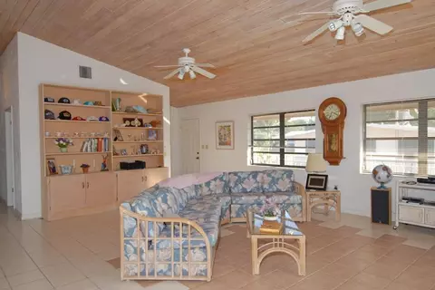 875 Ellen Dr, Key Largo, FL 33037 photo 2