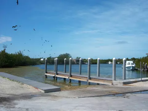 7552 Gulfstream Blvd, Marathon, FL 33050 photo 3