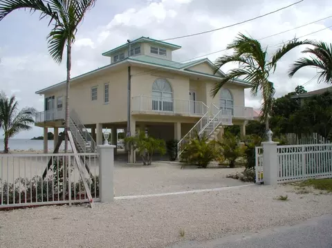 202 David Ln, Marathon, FL 33050 photo 2
