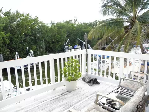 237 Apache St, Plantation Key, FL 33036 photo 9
