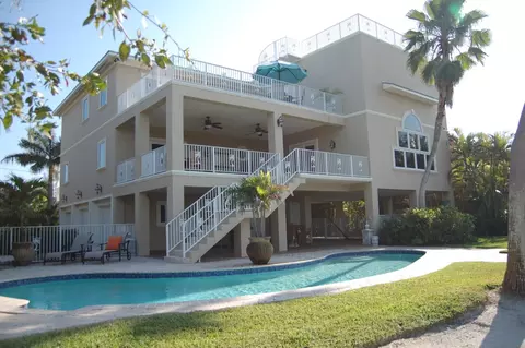 113 Windy Point Cir, Marathon, FL 33050 photo 1