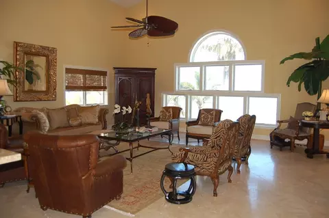 113 Windy Point Cir, Marathon, FL 33050 photo 2