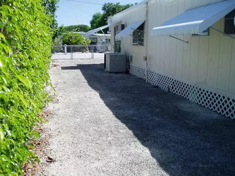 85 1st Ct, Key Largo, FL 33037 photo 3
