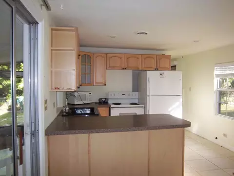 115 County Rd, Big Pine Key, FL 33043 photo 6
