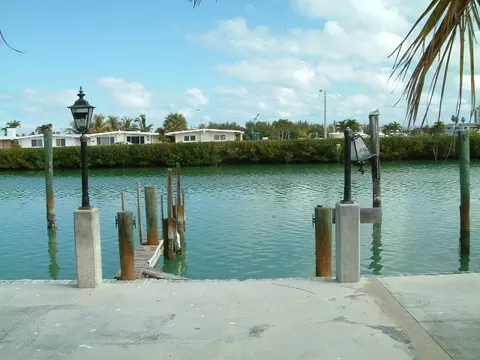 69 7th St #KEY colony, Key Colony Beach, FL 33051 photo 3