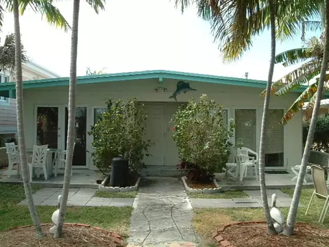 69 7th St #KEY colony, Key Colony Beach, FL 33051 photo 2