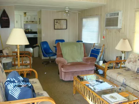 732 Largo Rd, Key Largo, FL 33037 photo 2