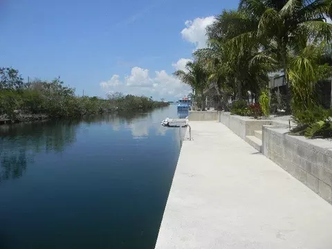 29642 Constitution Ave, Big Pine Key, FL 33043 photo 2