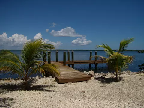 26 North Dr, Key Largo, FL 33037 photo 1