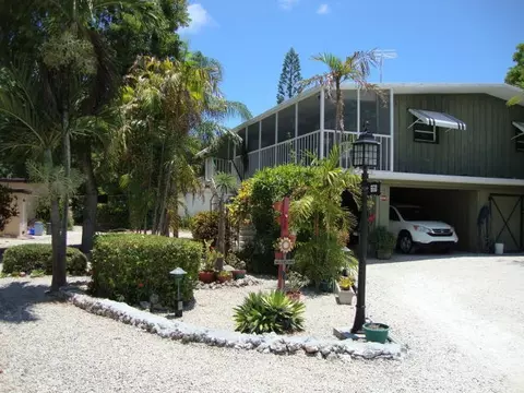660 Cabrera St, Key Largo, FL 33037 photo 2