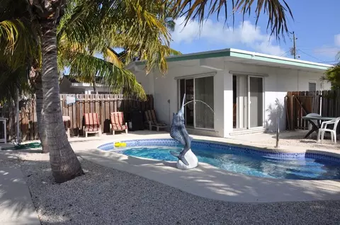 141 9th St #KEY colony, Key Colony Beach, FL 33051 photo 3