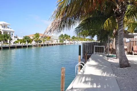 141 9th St #KEY colony, Key Colony Beach, FL 33051 photo 4