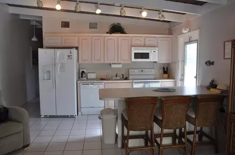 141 9th St #KEY colony, Key Colony Beach, FL 33051 photo 8