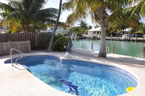 141 9th St #KEY colony, Key Colony Beach, FL 33051 photo 1