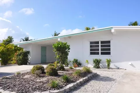 141 9th St #KEY colony, Key Colony Beach, FL 33051 photo 2