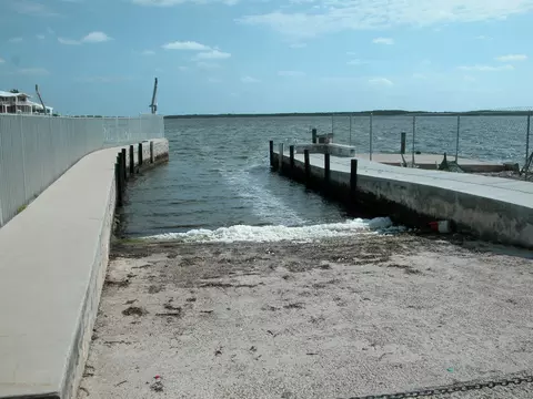 418 3rd St, Key Largo, FL 33037 photo 6