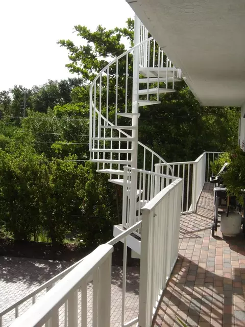 233 Apache St, Plantation Key, FL 33036 photo 6