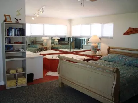 551 8th St #KEY colony, Key Colony Beach, FL 33051 photo 6