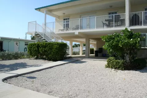 240 9th St #KEY colony, Key Colony Beach, FL 33051 photo 2