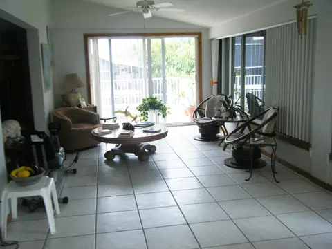 119 W Bruce Ct, Marathon, FL 33050 photo 3
