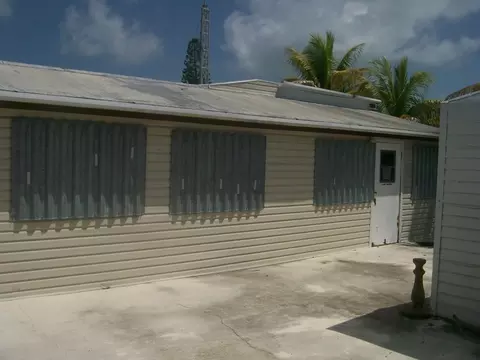 856 James Ave, Marathon, FL 33050 photo 3