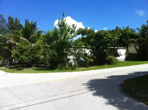 31108 Avenue J, Big Pine Key, FL 33043 photo 2