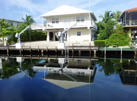 152 Harbor Ln, Tavernier, FL 33070 photo 1