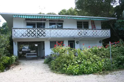 207 Apache St, Plantation Key, FL 33036 photo 1