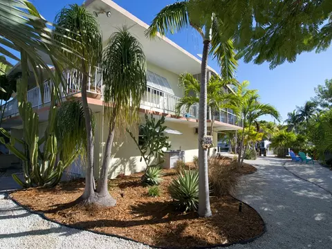 208 Mohawk St, Tavernier, FL 33070 photo 4