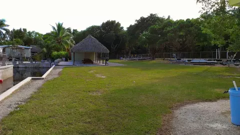 281 Ryan Ave, Key Largo, FL 33037 photo 2