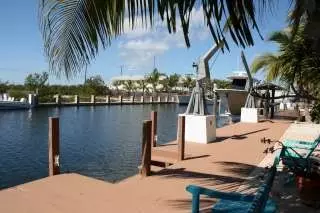 172 E Cahill Ct, Big Pine Key, FL 33043 photo 9
