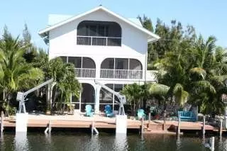 172 E Cahill Ct, Big Pine Key, FL 33043 photo 1
