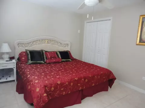 520 9th St #KEY colony, Key Colony Beach, FL 33051 photo 3
