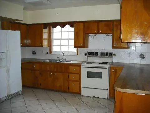 57548 Bailey St, Marathon, FL 33050 photo 6