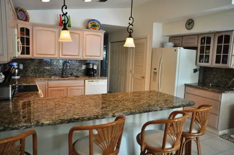 261 10th St #KEY colony, Key Colony Beach, FL 33051 photo 11