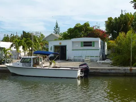 31547 D Ave, Big Pine Key, FL 33043 photo 1