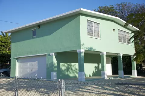 423 4th Rd, Key Largo, FL 33037 photo 2