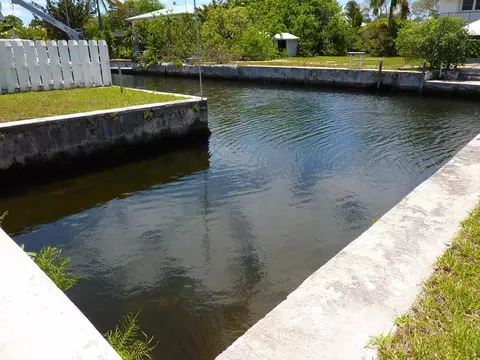 492 Pine Ln, Big Pine Key, FL 33043 photo 18