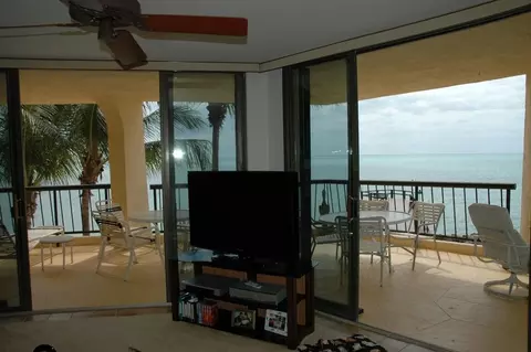 101 E Ocean Dr UNIT C-305, Key Colony Beach, FL 33051 photo 8