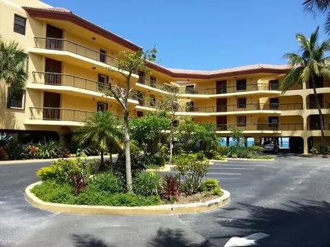 101 E Ocean Dr UNIT C-305, Key Colony Beach, FL 33051 photo 33