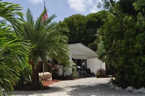 19 Bonefish Ave, Key Largo, FL 33037 photo 4