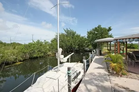 3984 Eugene Rd, Big Pine Key, FL 33043 photo 4